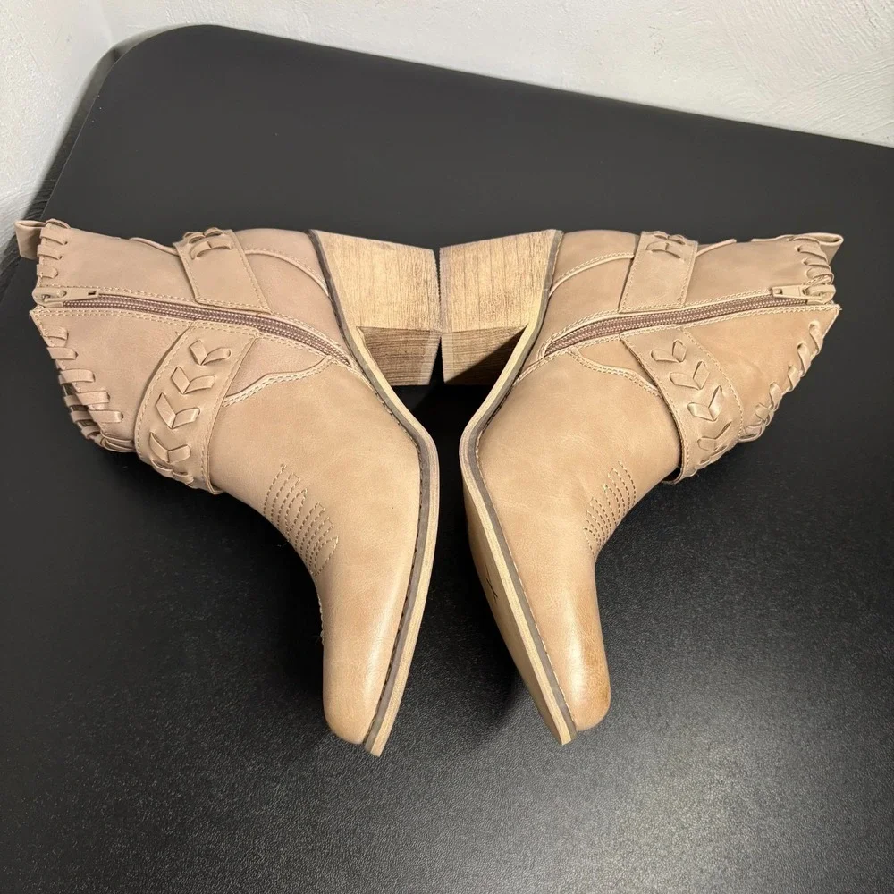 Altar'd State Rynn Women's Ankle Boots Size 6 Taupe Heeled Booties‎ Braided